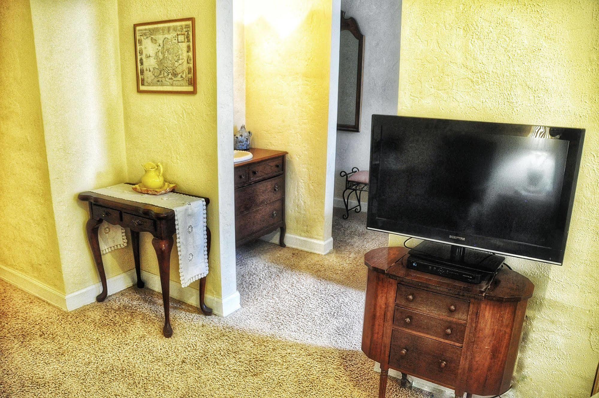La Plaza Historic Hotel & Restaurant Walsenburg Bagian luar foto