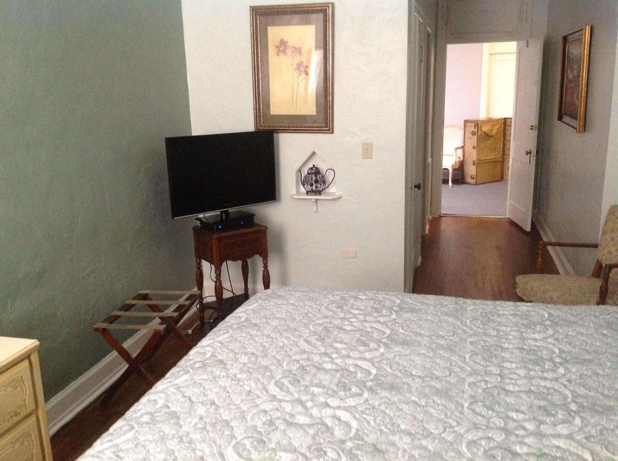 La Plaza Historic Hotel & Restaurant Walsenburg Bagian luar foto